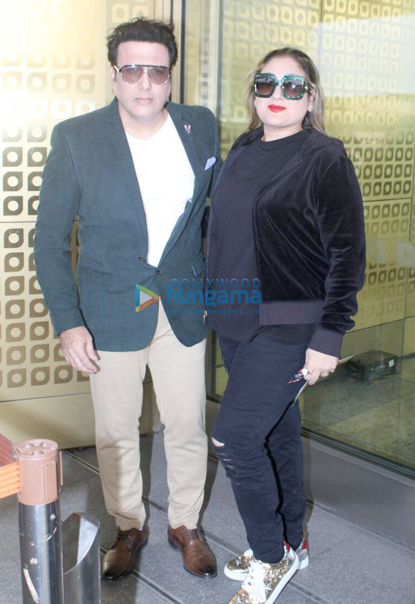 ajay devgn arbaaz khan and others snapped at the airport 2