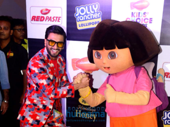 Alia Bhatt, Varun Dhawan, Ranveer Singh and Kriti Sanon grace Nickelodeon Kids Choice Awards 2017