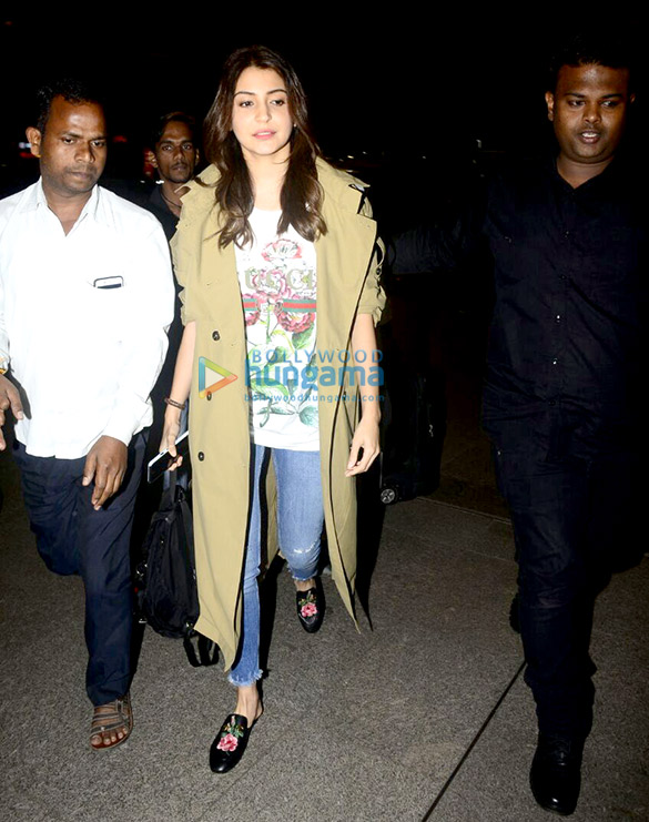 Anushka Sharma, Deepika Padukone and others snapped at the airport