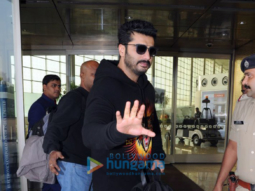 Arjun Kapoor and Jacqueline Fernandez snapped at the airport