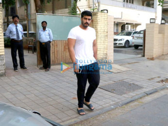 Arjun Kapoor snapped in Juhu