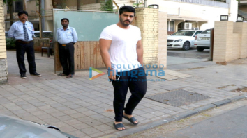 Arjun Kapoor snapped in Juhu