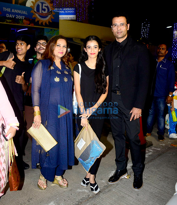 bollywood stars the annual day celebrations at dhirubhai ambani international school 8