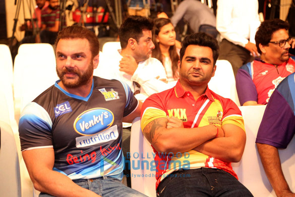 boney kapoor sohail khan and others at ccl event 2