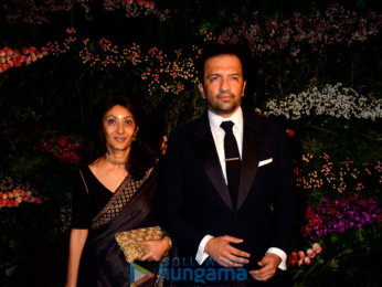 Celebs grace Anushka Sharma - Virat Kohli's Mumbai reception