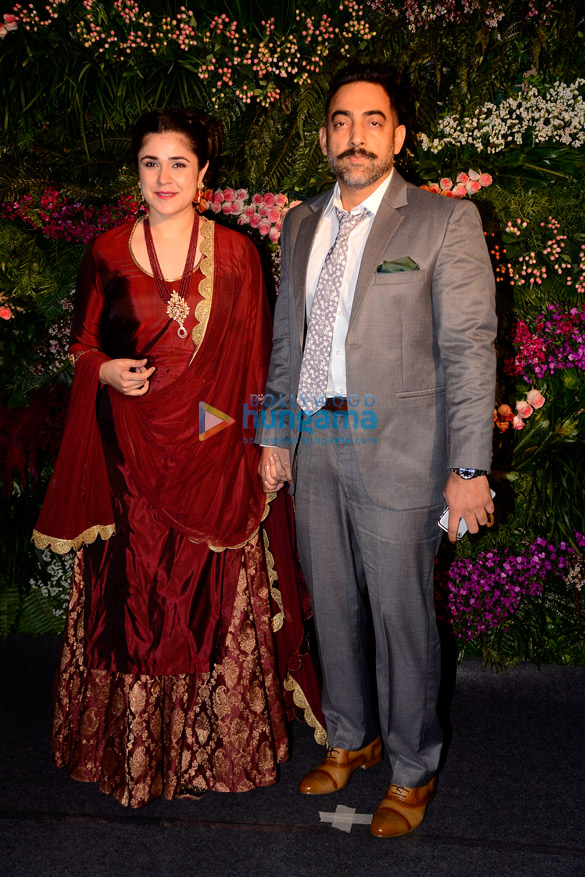 celebs grace anushka sharma virat kohlis mumbai reception 49