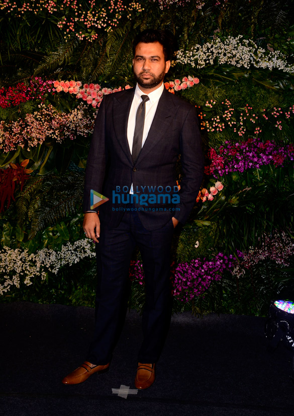 celebs grace anushka sharma virat kohlis mumbai reception 60