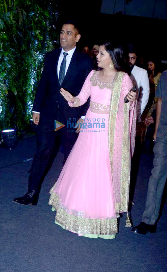 celebs grace anushka sharma virat kohlis mumbai reception more 2