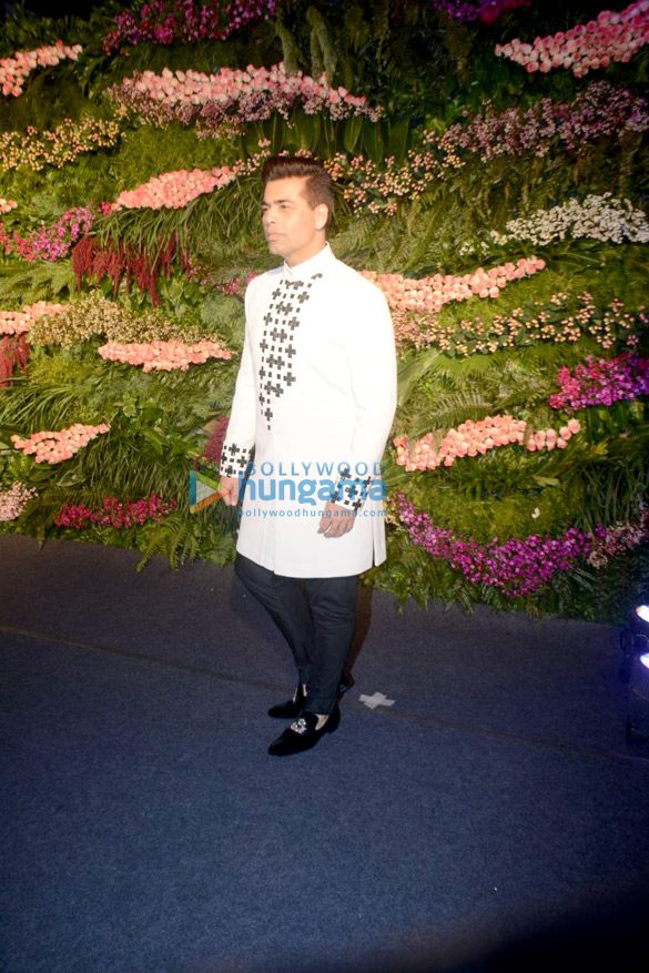 celebs grace anushka sharma virat kohlis mumbai reception more img 1