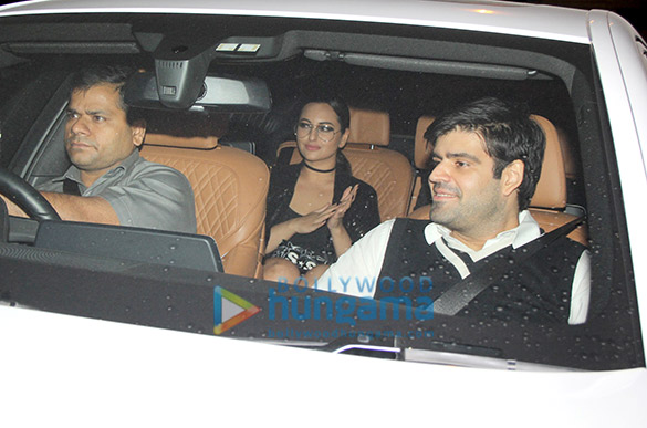celebs grace karan johars christmas bash 5