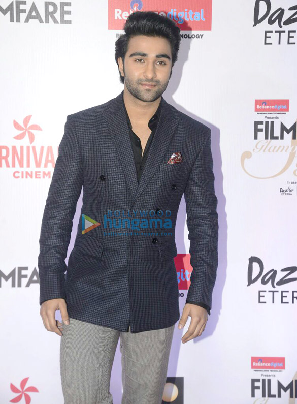 celebs grace the filmfare glam awards 7