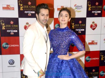 Celebs grace the red carpet of Zee Cine Awards 2018