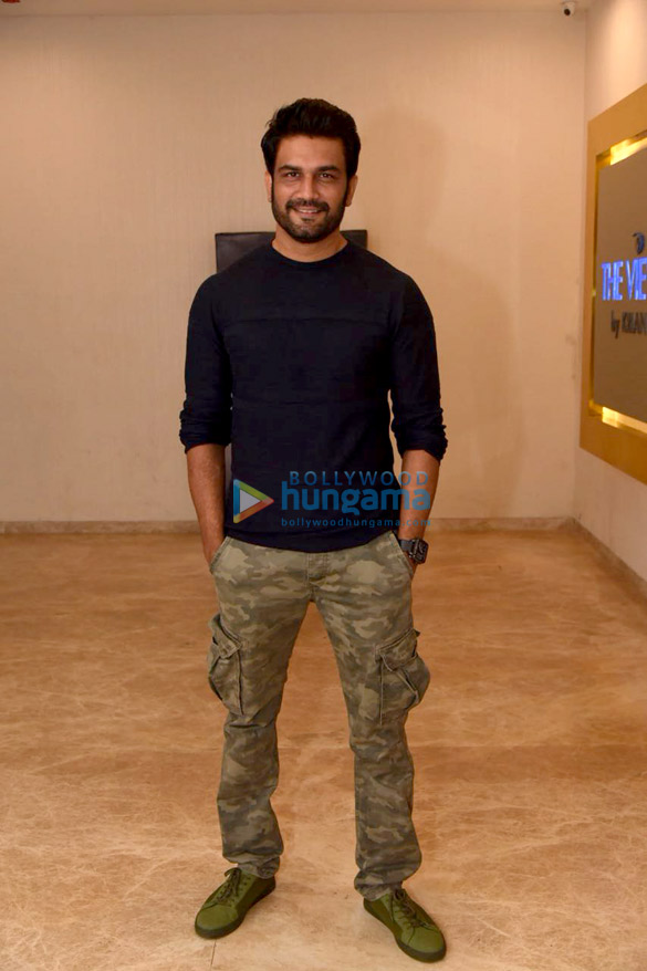 celebs grace the screening of the film chhuri 6