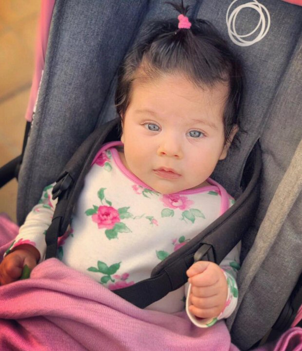 Check out Kunal Khemu shares a dreamy photo of daughter Inaaya Naumi