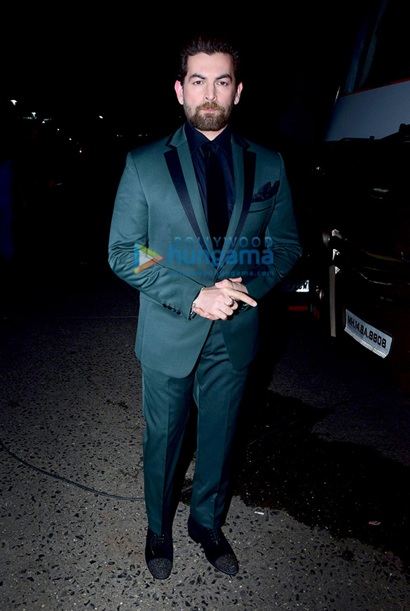 dharmendra and neil nitin mukesh snapped on the sets of the drama company 6