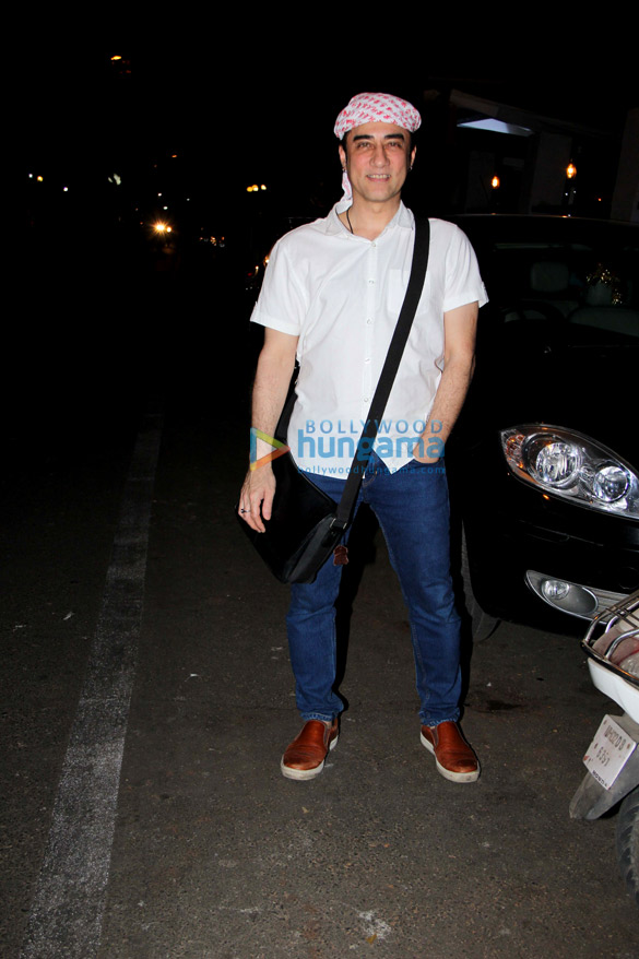 faisal khan snapped in mumbai 5