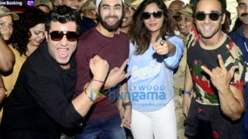 Fukrey Returns team snapped at Andheri metro station