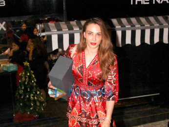 Iulia Vantur snapped at salon