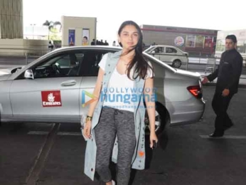 Jacqueline Fernandez, Raveena Tandon and others snapped at the airport