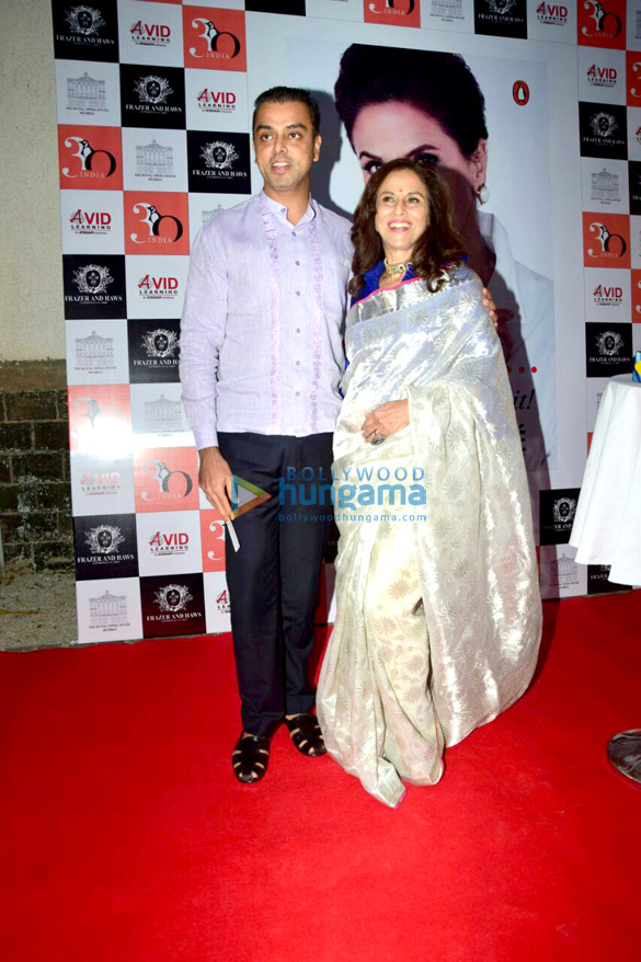 kangana ranaut graces the launch of shobha des book seventy and to hell with it 6