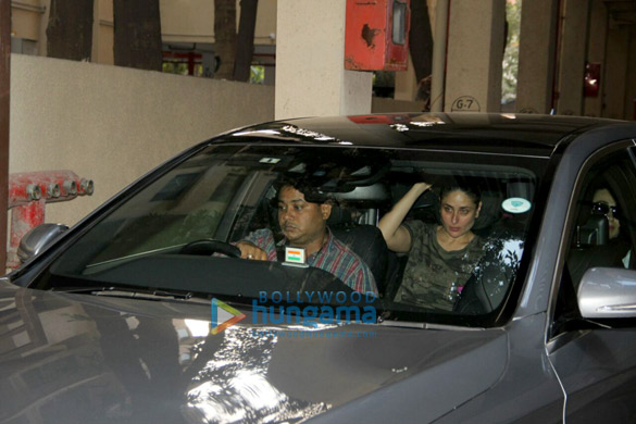 Kareena Kapoor Khan and Karisma Kapoor snapped at Manish Malhotra’s relative’s residence Kareena Kapoor Khan and Karisma Kapoor snapped at Manish Malhotra’s relative’s residence