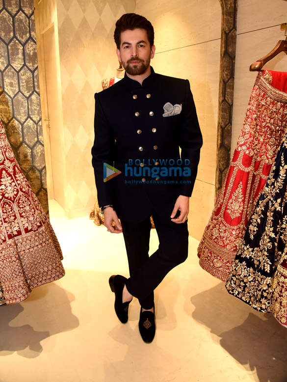 karisma kapoor gauahar khan and others grace the launch of neerus in mumbai 8