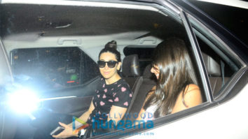 Karisma Kapoor snapped at Kareena Kapoor Khan’s residence