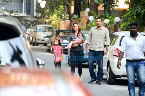 lara dutta spotted in bandra 5