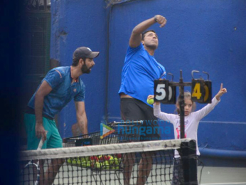 Mahesh Bhupathi snapped with daughter