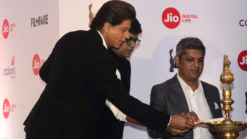 “Mein Waqt Par Aata Hu, Dunia Waqt Par Nahi Chal Rahi”: SRK’s HILARIOUS Comment On Being On Time