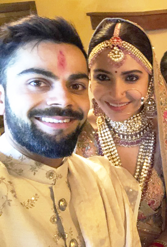 Newly married Anushka Sharma and Virat Kohli to have grand reception on December 21 news