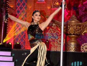 Priyanka Chopra, Katrina Kaif, Varun Dhawan, Ranveer Singh and others perform at Zee Cine Awards 2017