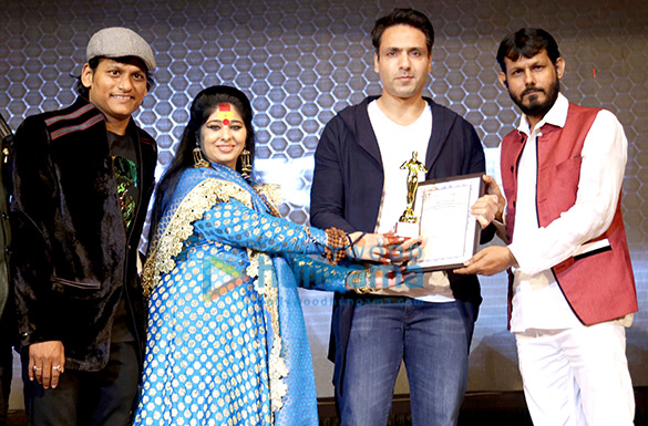 ravi dubey ahsaan qureshi sharad malhotra meghna naidu iqbal khan others attend the 4th dashnik mumbai press media awards in mumbai 9