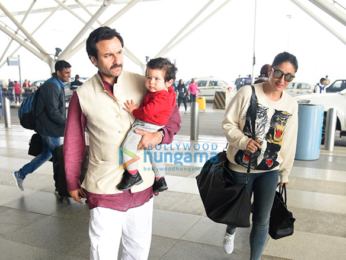 Saif Ali Khan and Kareena Kapoor Khan snapped at the airport