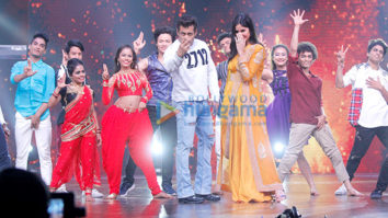 Salman Khan and Katrina Kaif on the sets of ‘Dance India Dance’