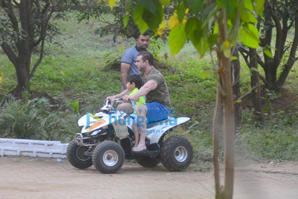 salman khan and sohail khan snapped 9