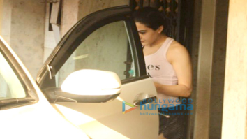 Sara Ali Khan and Janhvi Kapoor snapped at the gym