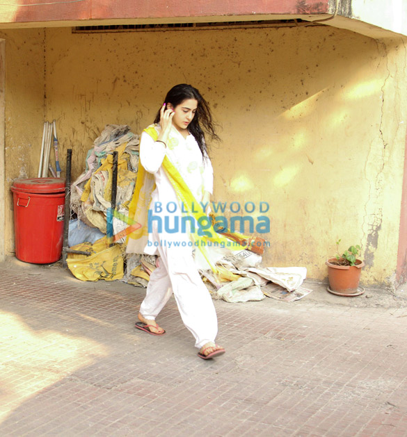 sara ali khan spotted at bandra 4