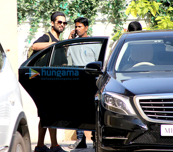 shahid kapoor snapped at the gym 6 2