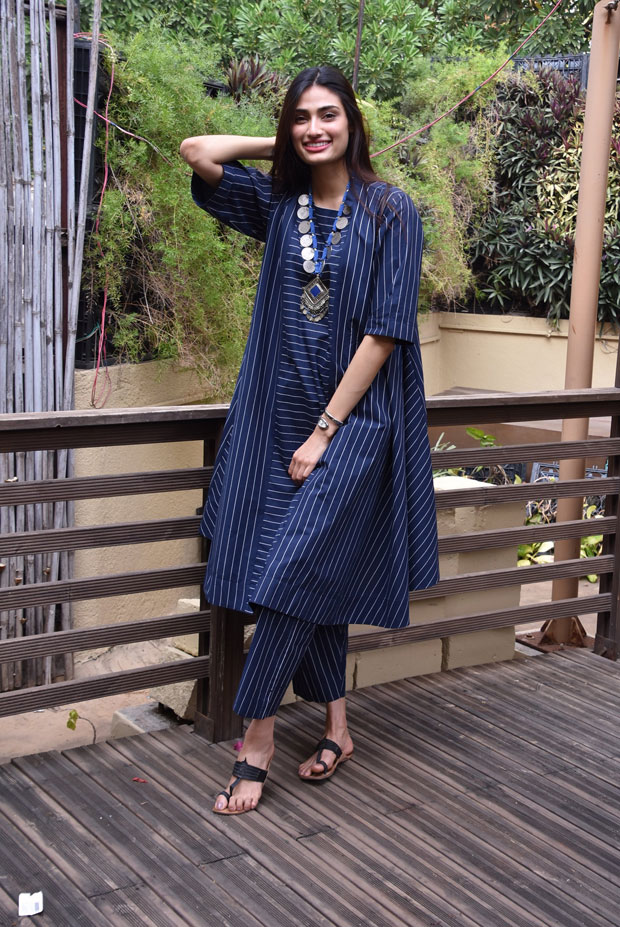 Shetty’s effortless style play is fading away our Monday blues!