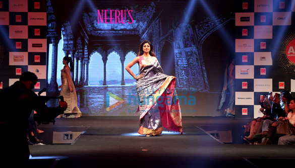 shilpa shetty walks the ramp for neerus 3