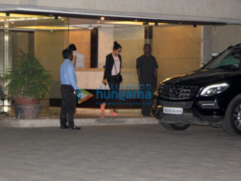 Shraddha Kapoor snapped at Aditya Roy Kapoor's house