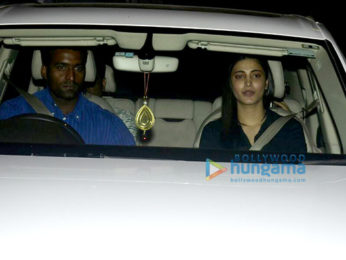 Shruti Haasan spotted house hunting in Khar