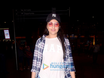 Sonakshi Sinha, Hrithik Roshan and others snapped at the airport