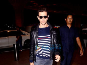 Sonakshi Sinha, Hrithik Roshan and others snapped at the airport