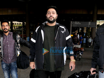 Sonakshi Sinha, Hrithik Roshan and others snapped at the airport