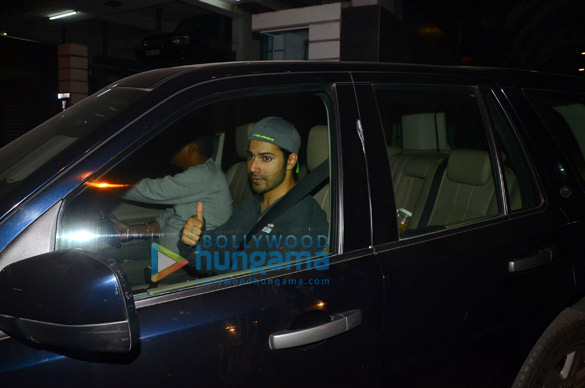 sonal chauhan and varun dhawan spotted after gym in bandra 6