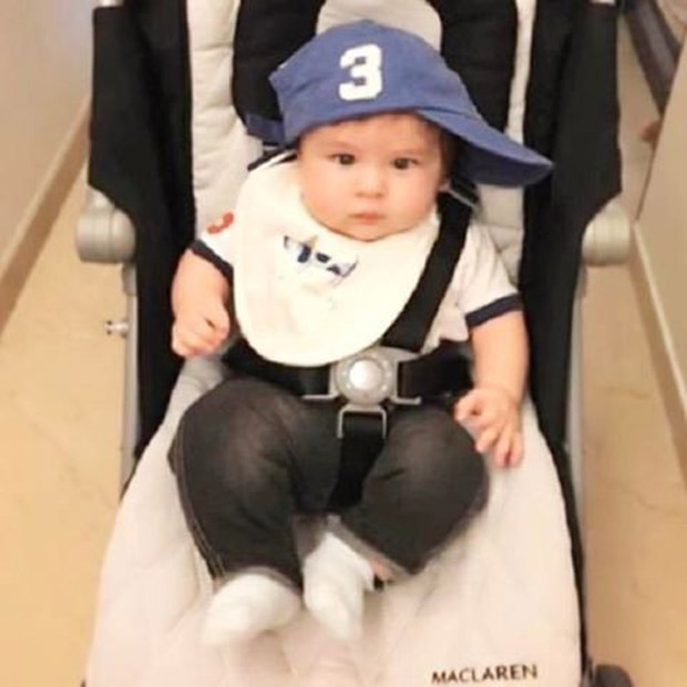 Taimur Turns 1 22 Times Taimur Ali Khan's cutest moments stole the limelight from his star parents! (2)