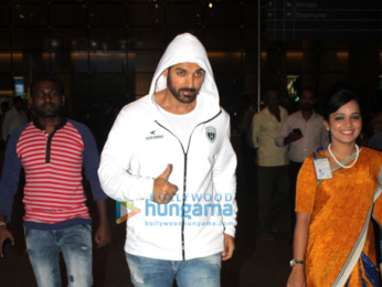 Tiger Shroff, Parineeti Chopra and others snapped at the airport