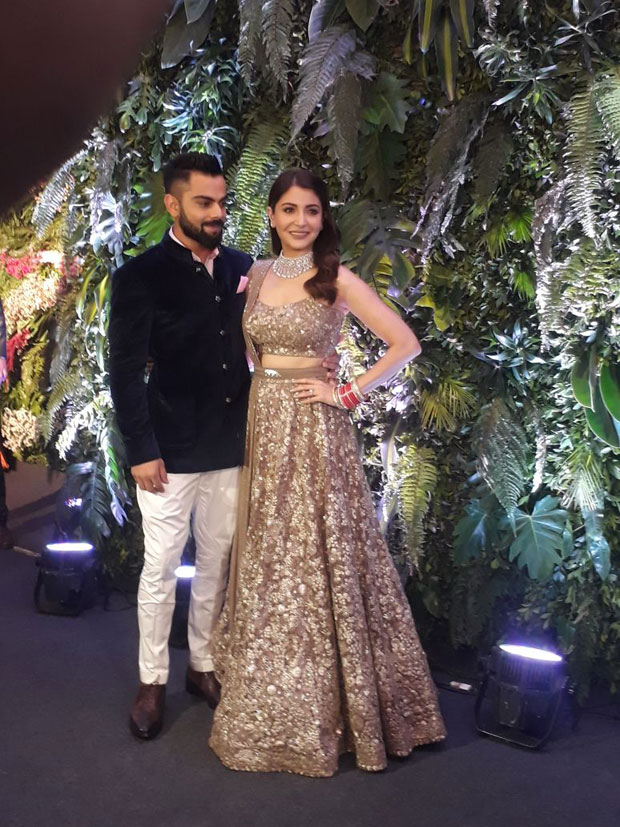 Virat Kohli and Anushka Sharma look so in love at their Mumbai reception -22